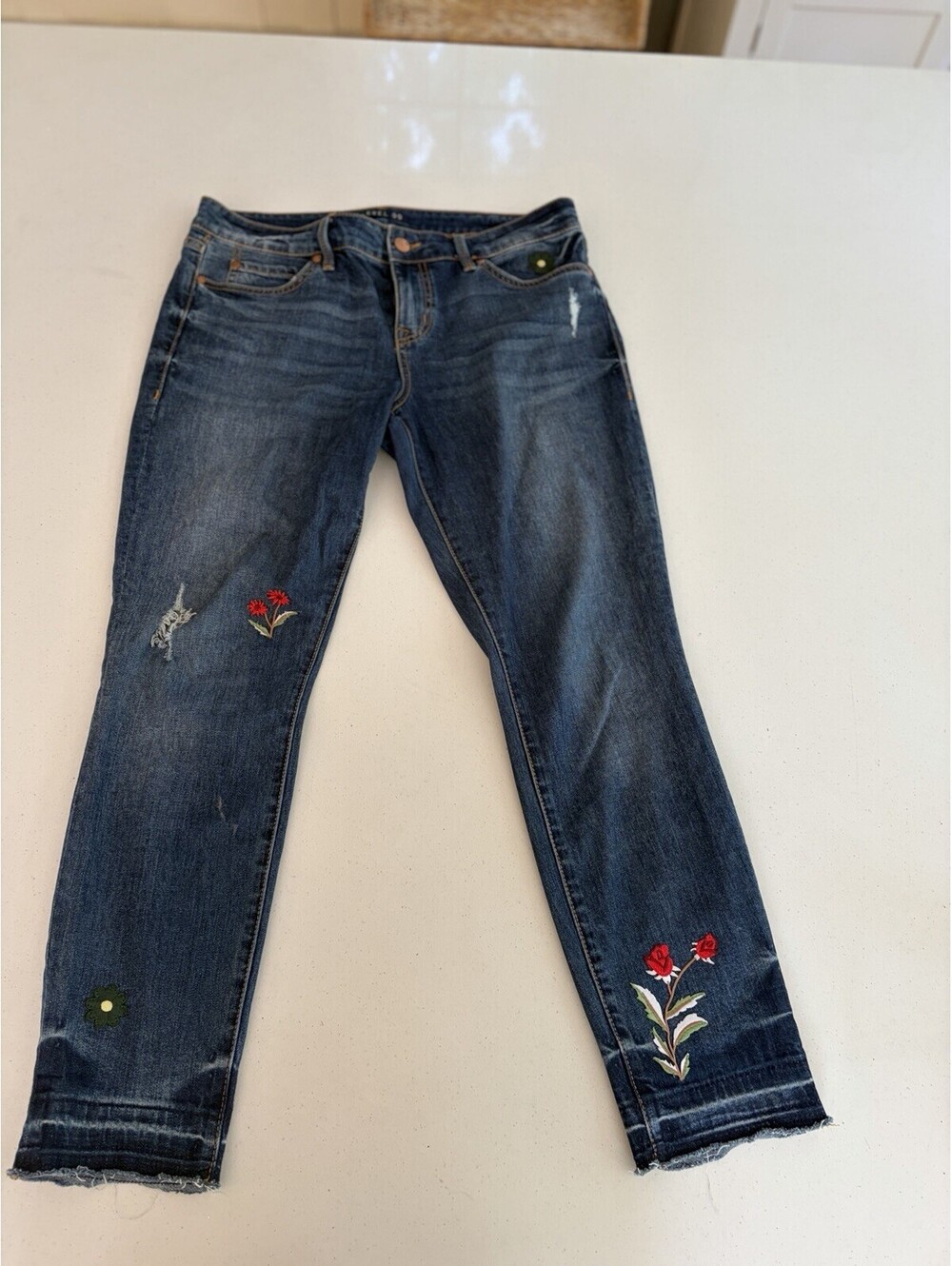 LEVEL 99 - Blue Distressed Skinny Jeans W/ Floral Patches - Women’s Size 29P